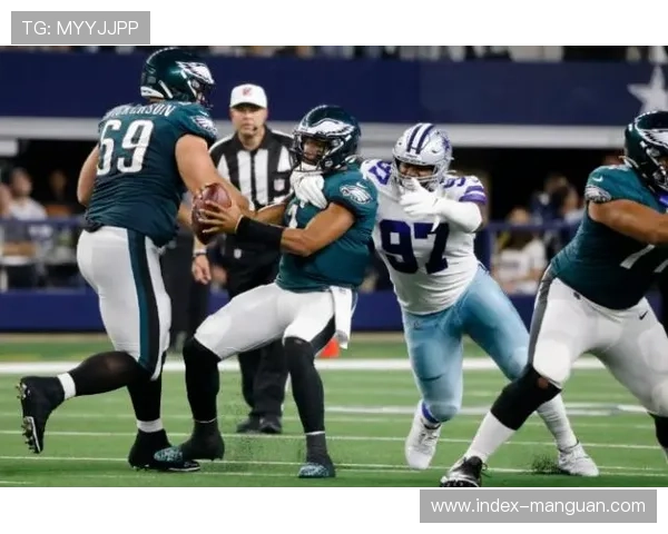 牛仔皮肯斯43码接球推进，普雷斯科特冲球达阵扳平